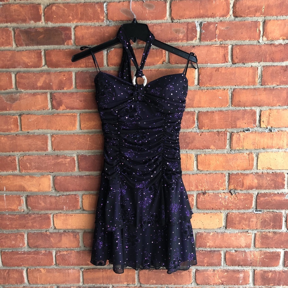 Ppl/Blk Homecoming Dress (Juniors)